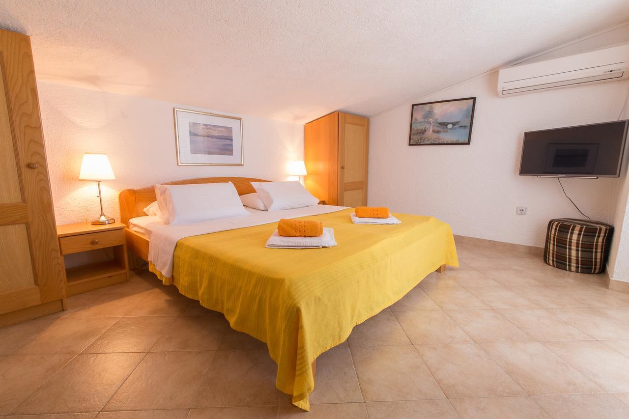 Stella Maris Accommodation Кленовица Екстериор снимка