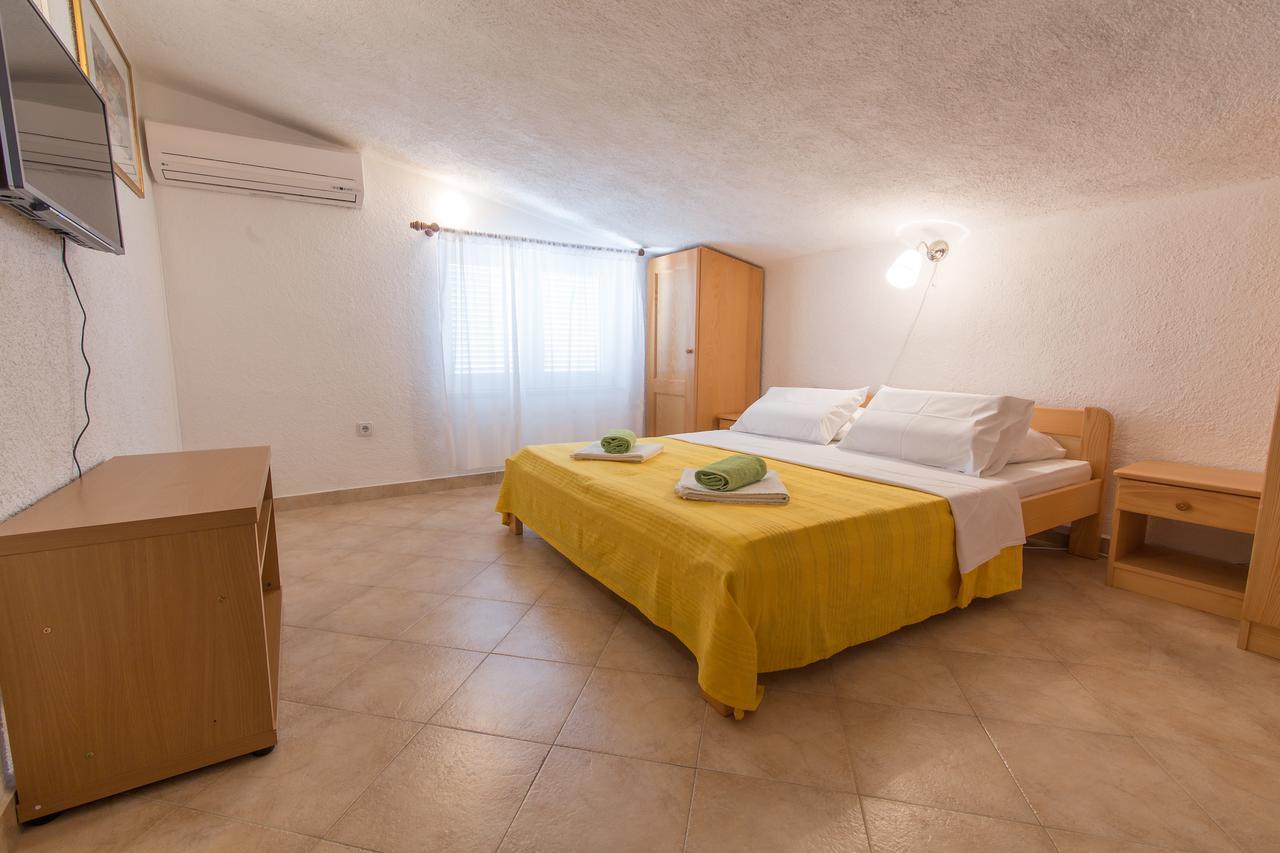 Stella Maris Accommodation Кленовица Екстериор снимка